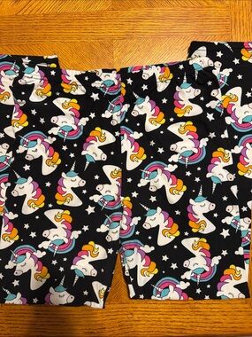 Unicorn Print Leggings for Women - Black